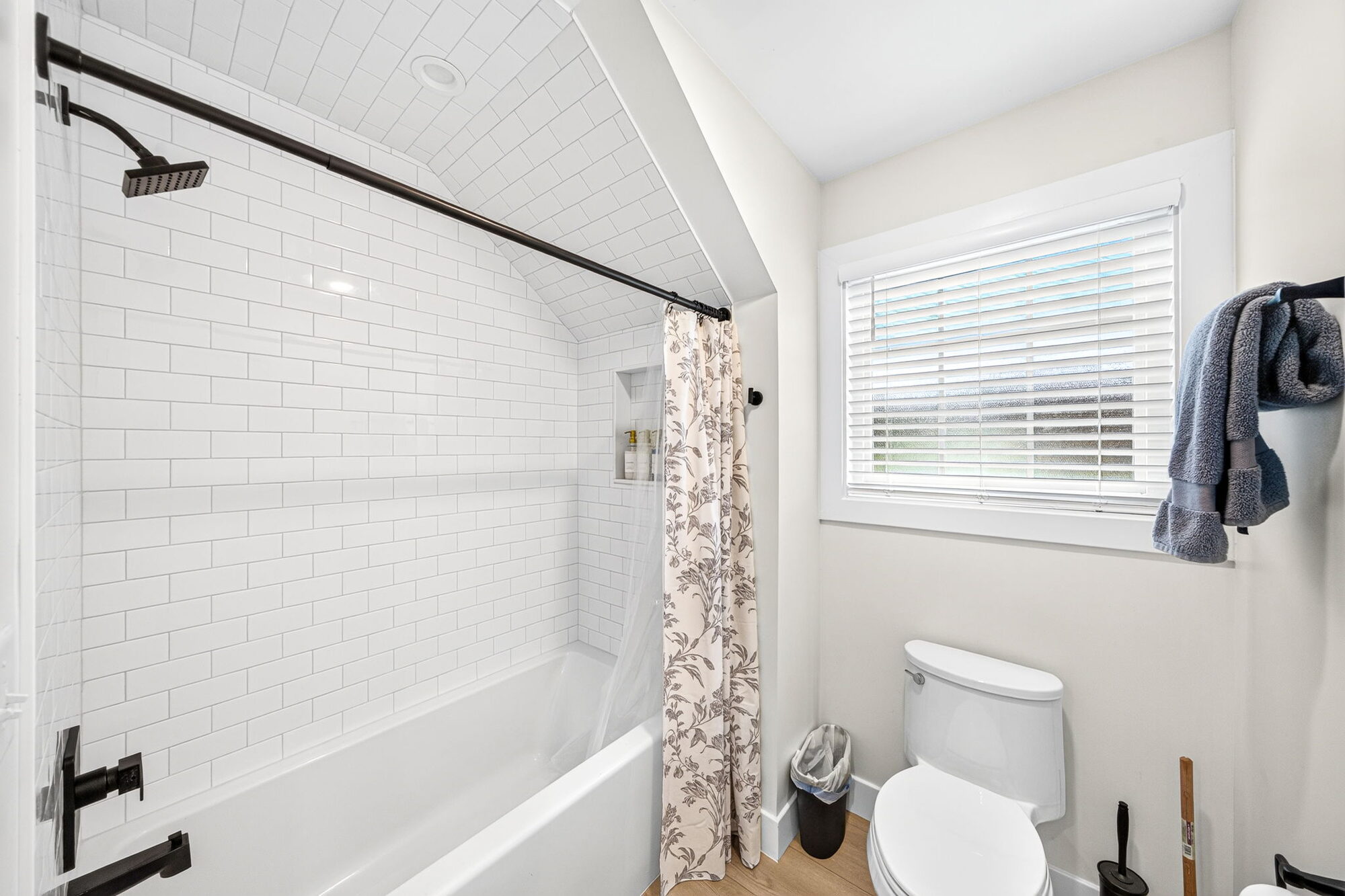 Carriage House 5