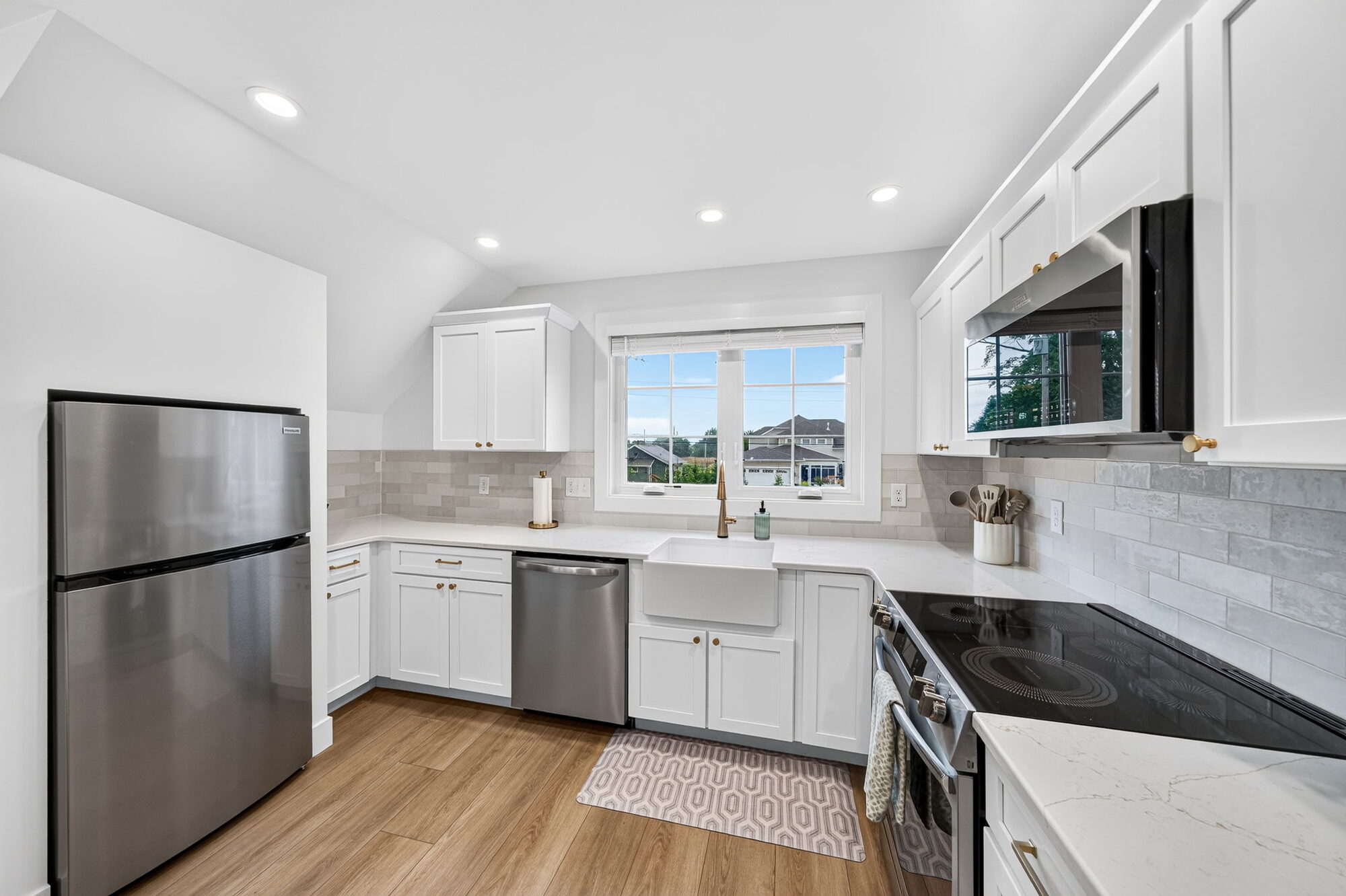 Carriage House 10